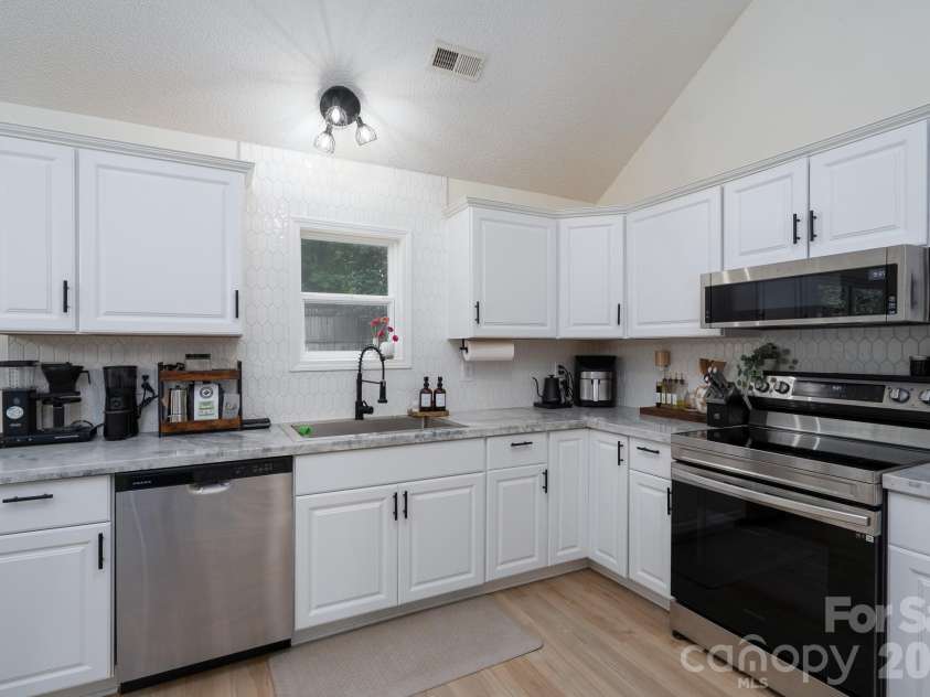 3356 Chadbury Drive, Concord, NC 28027.  MLS# CAR4413280, YatesRealty ID 47330. 