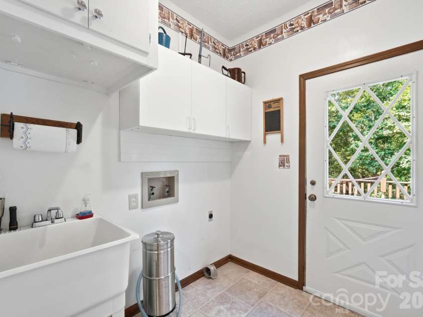 11300 NC Hwy 73 Highway, Mount Pleasant, NC 28124.  MLS# CAR4401793, YatesRealty ID 47331. Laundry/Utility Room
