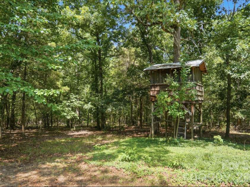 11300 NC Hwy 73 Highway, Mount Pleasant, NC 28124.  MLS# CAR4401793, YatesRealty ID 47331. Treehouse