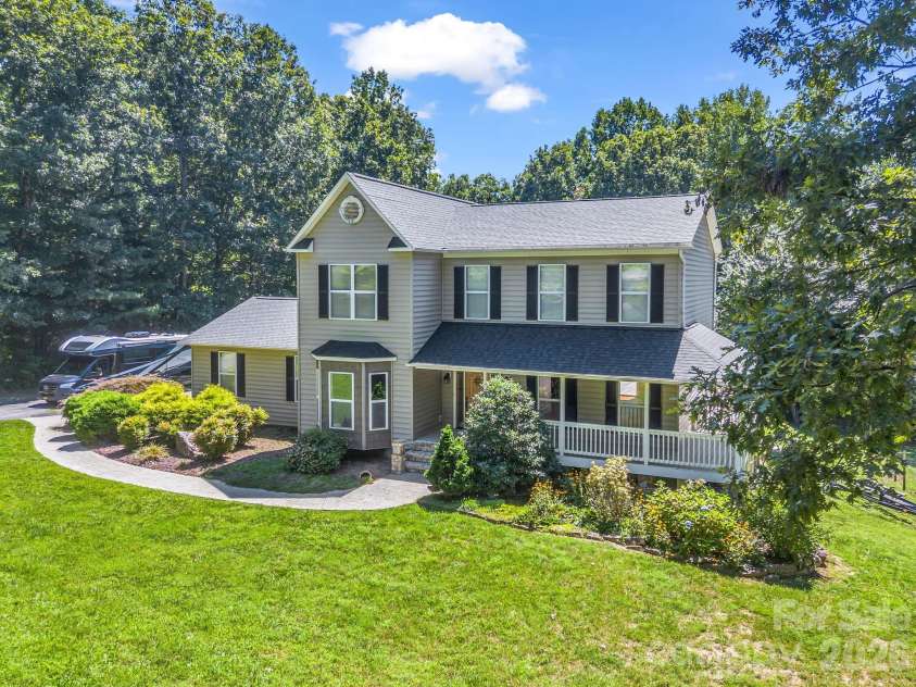 69 Ivy Lane, Fletcher, NC 28732.  MLS# CAR4417704, YatesRealty ID 47332. 