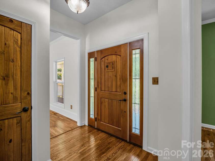 69 Ivy Lane, Fletcher, NC 28732.  MLS# CAR4417704, YatesRealty ID 47332. 