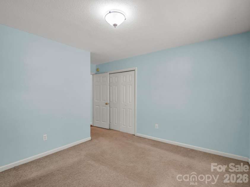 69 Ivy Lane, Fletcher, NC 28732.  MLS# CAR4417704, YatesRealty ID 47332. 