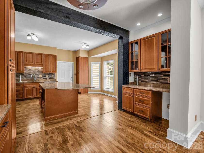 69 Ivy Lane, Fletcher, NC 28732.  MLS# CAR4417704, YatesRealty ID 47332. Bar Kitchen
