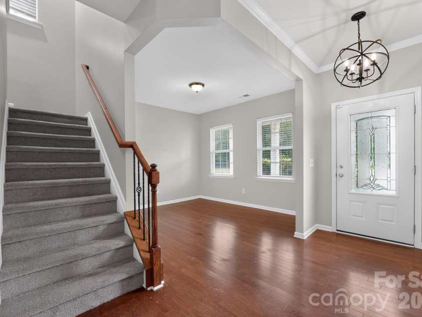 8224 Kelburn Lane, Charlotte, NC 28273.  MLS# CAR4419014, YatesRealty ID 47333. 