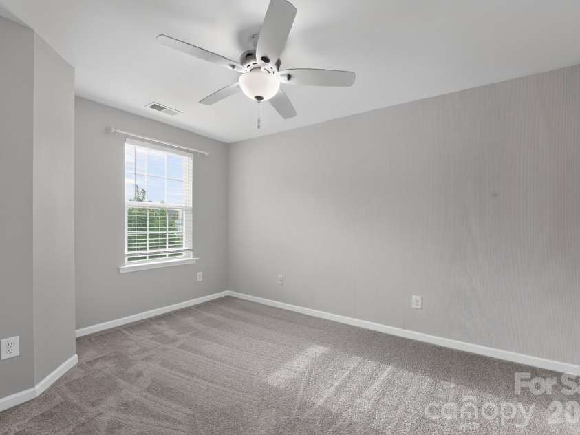 8224 Kelburn Lane, Charlotte, NC 28273.  MLS# CAR4419014, YatesRealty ID 47333. 