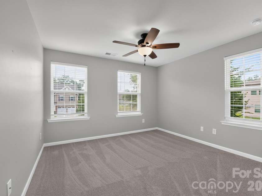 8224 Kelburn Lane, Charlotte, NC 28273.  MLS# CAR4419014, YatesRealty ID 47333. 