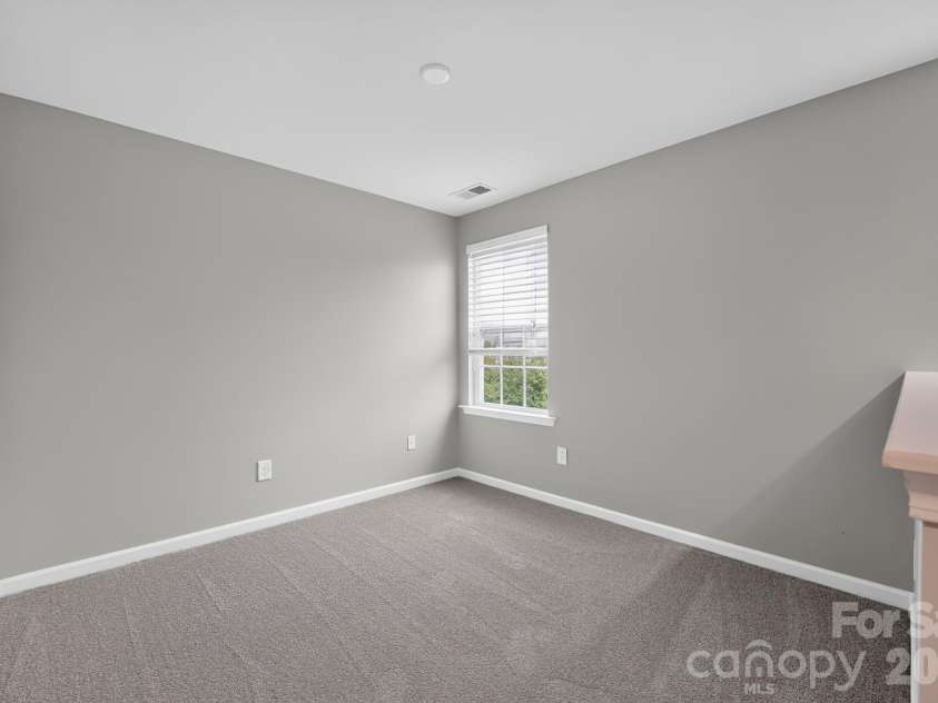 8224 Kelburn Lane, Charlotte, NC 28273.  MLS# CAR4419014, YatesRealty ID 47333. Loft Area