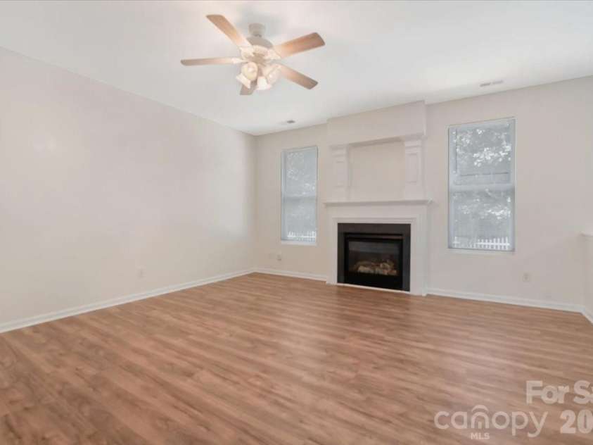 423 Mountain Quail Drive, Charlotte, NC 28216.  MLS# CAR4419011, YatesRealty ID 47334. 