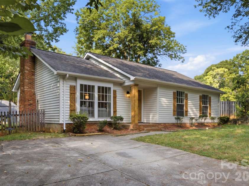 8056 Lawyers Road, Charlotte, NC 28227.  MLS# CAR4418976, YatesRealty ID 47336. 
