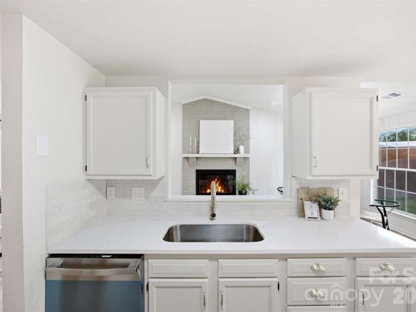 8056 Lawyers Road, Charlotte, NC 28227.  MLS# CAR4418976, YatesRealty ID 47336. 
