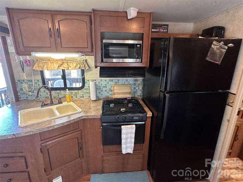 331 Mount View Lane, New London, NC 28127.  MLS# CAR4413505, YatesRealty ID 47337. 