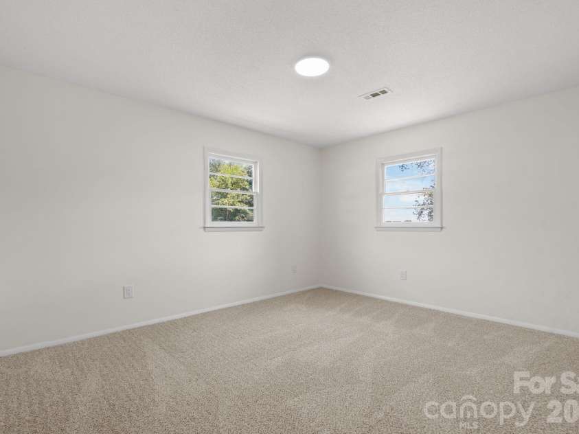 178 Trailwood Drive, Forest City, NC 28043.  MLS# CAR4417295, YatesRealty ID 47338. 