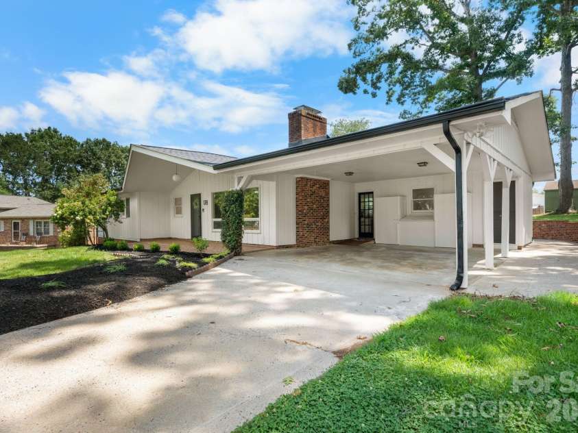 178 Trailwood Drive, Forest City, NC 28043.  MLS# CAR4417295, YatesRealty ID 47338. 