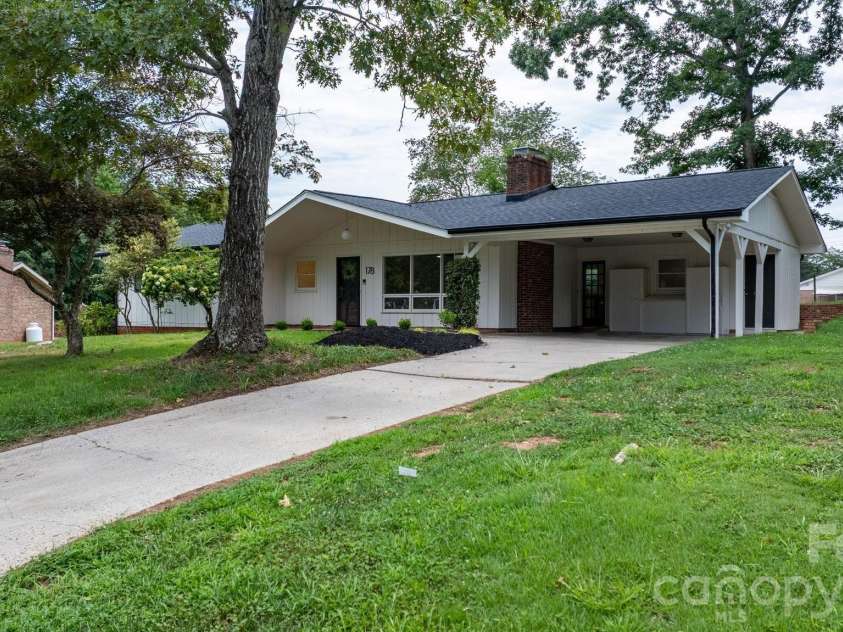178 Trailwood Drive, Forest City, NC 28043.  MLS# CAR4417295, YatesRealty ID 47338. 