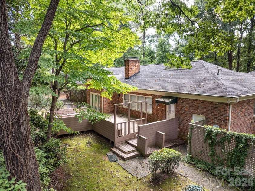 4223 Denbigh Drive, Charlotte, NC 28226.  MLS# CAR4417826, YatesRealty ID 47339. 