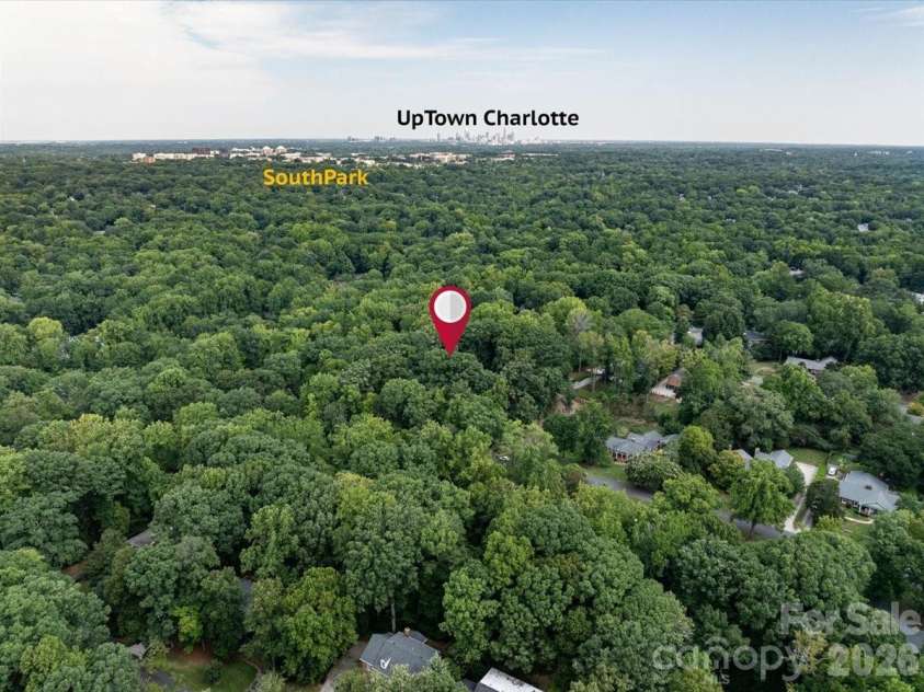 4223 Denbigh Drive, Charlotte, NC 28226.  MLS# CAR4417826, YatesRealty ID 47339. 