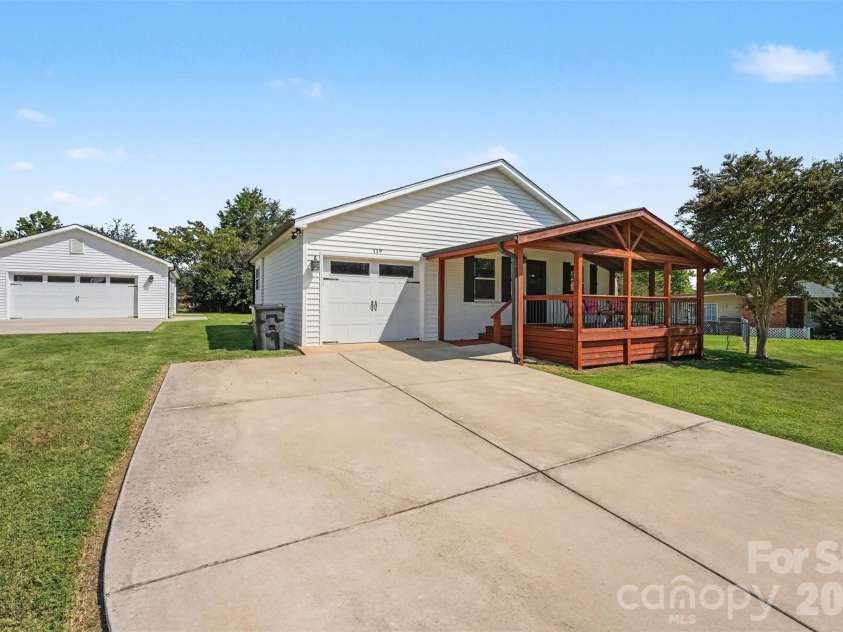 119 Wild Rose Loop, Mooresville, NC 28115.  MLS# CAR4419147, YatesRealty ID 47341. 