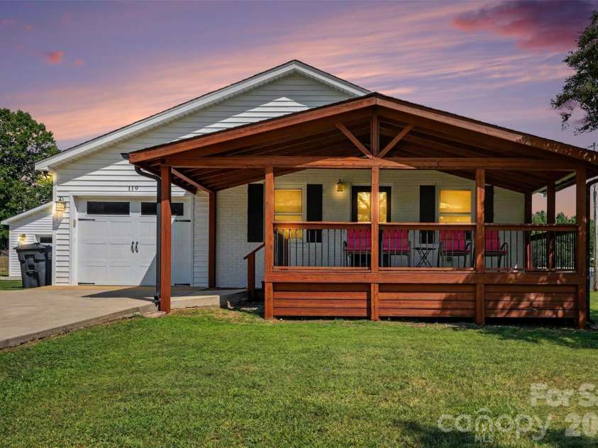 119 Wild Rose Loop, Mooresville, NC 28115.  MLS# CAR4419147, YatesRealty ID 47341. 