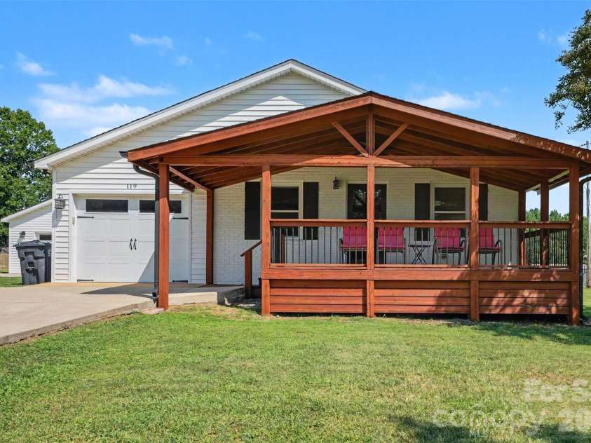 119 Wild Rose Loop, Mooresville, NC 28115.  MLS# CAR4419147, YatesRealty ID 47341. 