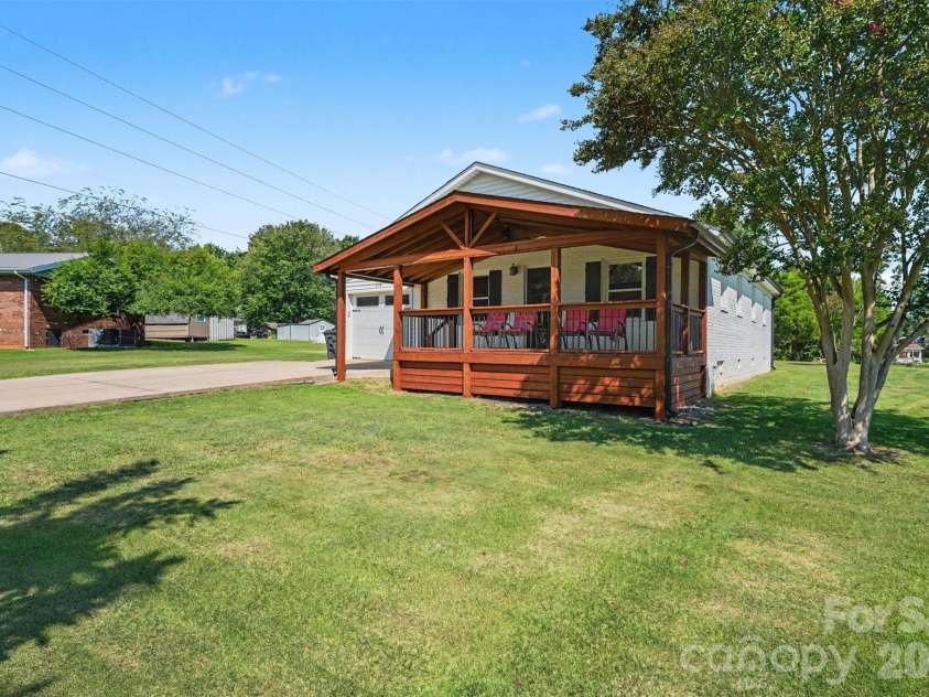119 Wild Rose Loop, Mooresville, NC 28115.  MLS# CAR4419147, YatesRealty ID 47341. 