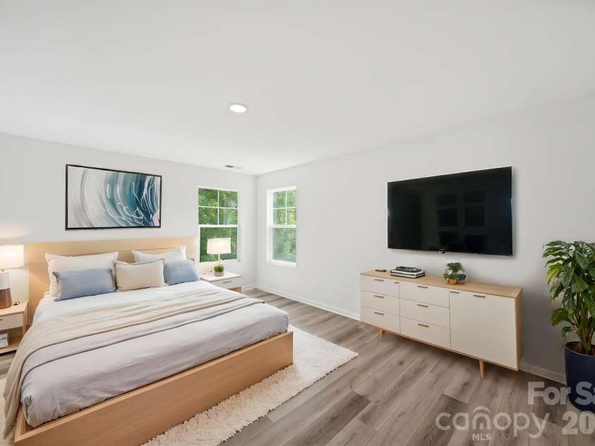 7725 Lane Drive, Charlotte, NC 28212.  MLS# CAR4395827, YatesRealty ID 47342. Primary Bedroom - Virtually Staged