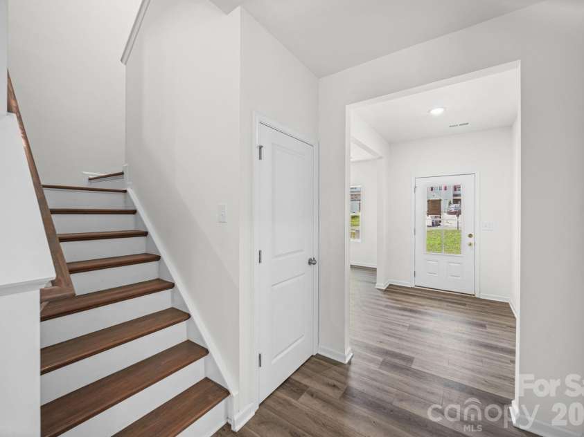 7725 Lane Drive, Charlotte, NC 28212.  MLS# CAR4395827, YatesRealty ID 47342. Staircase