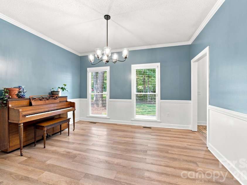 117 Carriage Lane, Salisbury, NC 28146.  MLS# CAR4418797, YatesRealty ID 47344. 