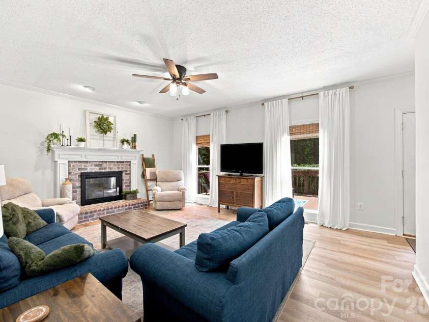 117 Carriage Lane, Salisbury, NC 28146.  MLS# CAR4418797, YatesRealty ID 47344. 