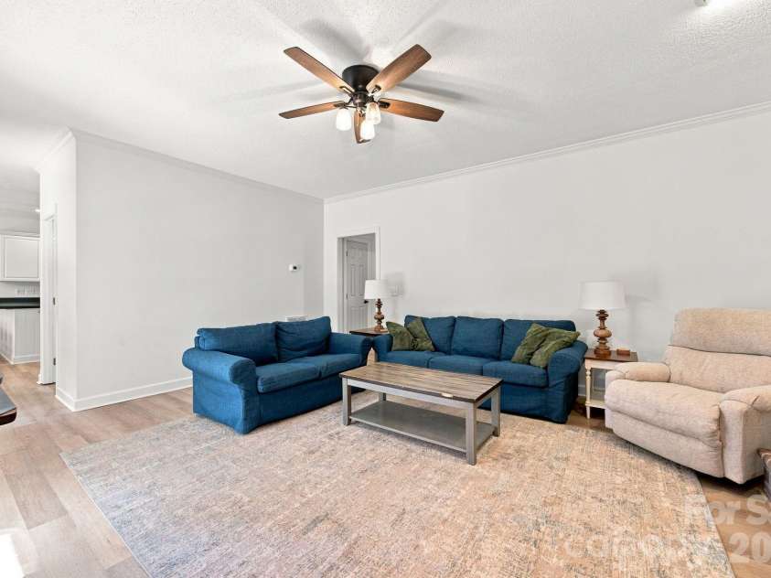 117 Carriage Lane, Salisbury, NC 28146.  MLS# CAR4418797, YatesRealty ID 47344. 