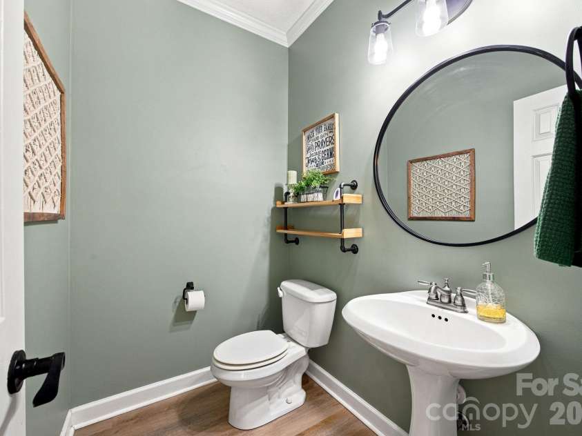 117 Carriage Lane, Salisbury, NC 28146.  MLS# CAR4418797, YatesRealty ID 47344. 