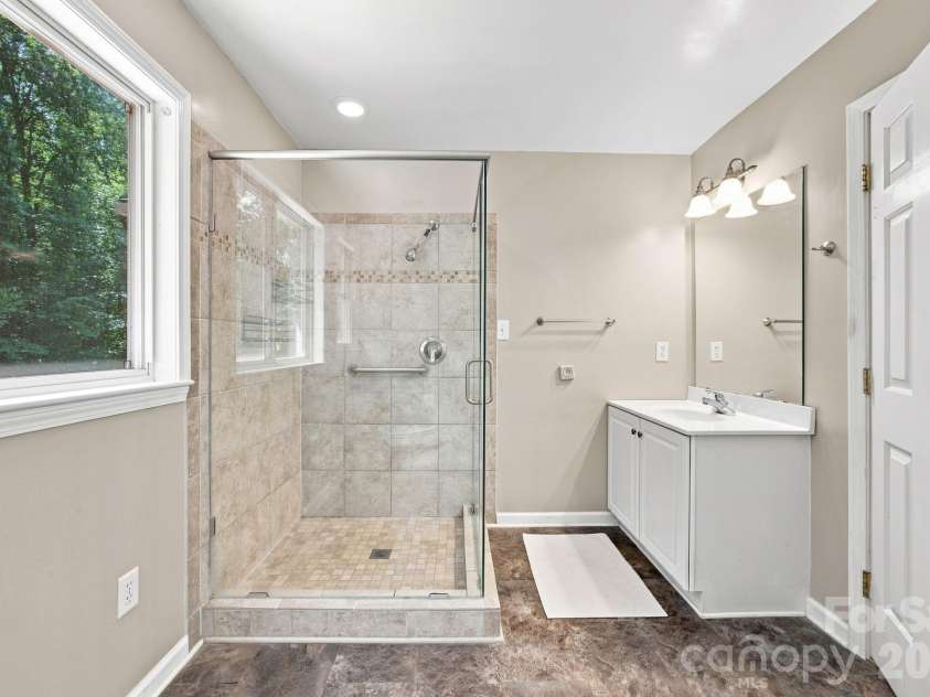 117 Carriage Lane, Salisbury, NC 28146.  MLS# CAR4418797, YatesRealty ID 47344. 