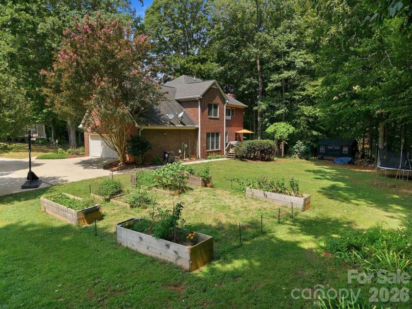 117 Carriage Lane, Salisbury, NC 28146.  MLS# CAR4418797, YatesRealty ID 47344. 