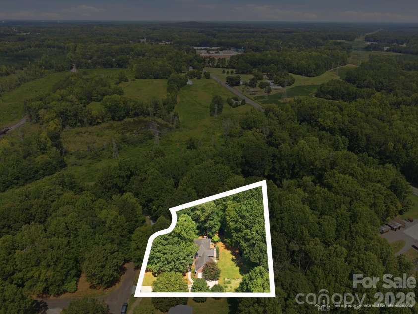 117 Carriage Lane, Salisbury, NC 28146.  MLS# CAR4418797, YatesRealty ID 47344. 