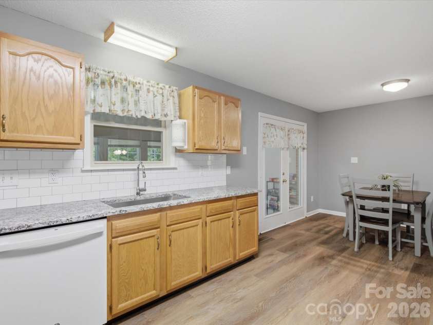 155 Grandview Road, Clover, SC 29710.  MLS# CAR4418393, YatesRealty ID 47345. 