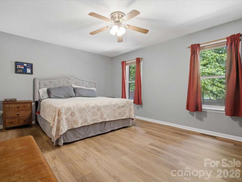 155 Grandview Road, Clover, SC 29710.  MLS# CAR4418393, YatesRealty ID 47345. 