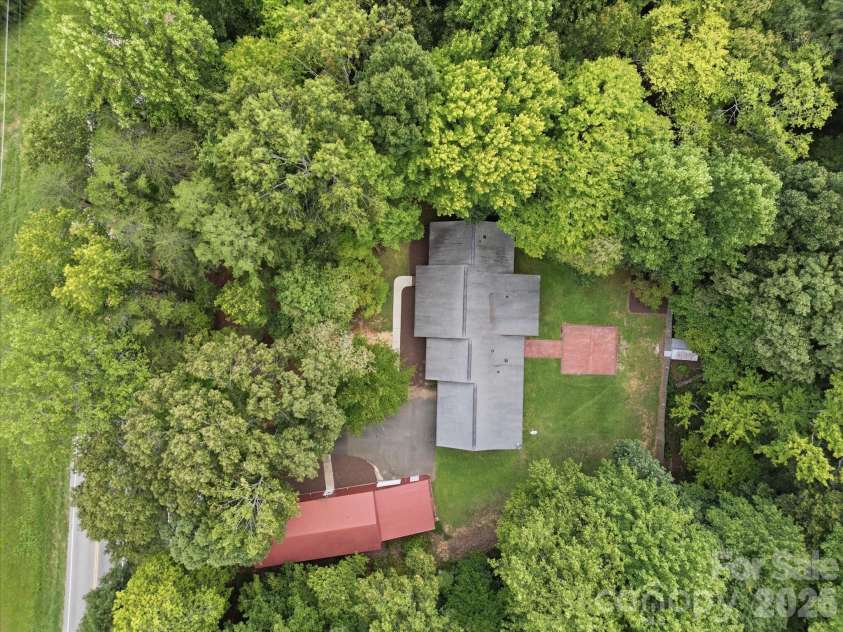 155 Grandview Road, Clover, SC 29710.  MLS# CAR4418393, YatesRealty ID 47345. 