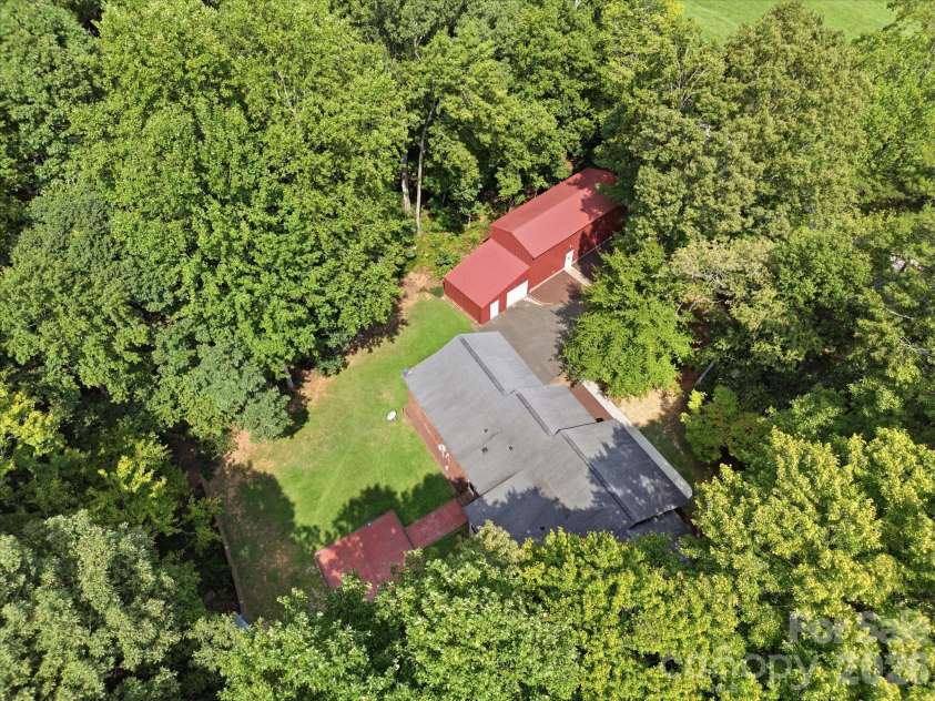 155 Grandview Road, Clover, SC 29710.  MLS# CAR4418393, YatesRealty ID 47345. 
