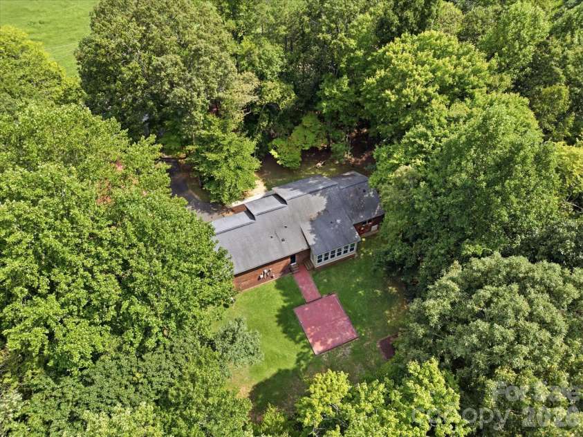 155 Grandview Road, Clover, SC 29710.  MLS# CAR4418393, YatesRealty ID 47345. 