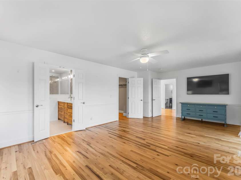 501 Lake Club Drive, Nebo, NC 28761.  MLS# CAR4418568, YatesRealty ID 47348. Primary suite