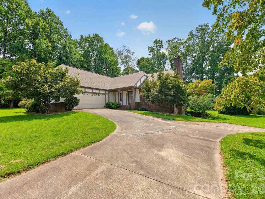 2923 Dogwood Drive, Claremont, NC 28610.  MLS# CAR4418731, YatesRealty ID 47349. 
