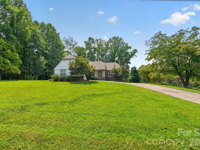2923 Dogwood Drive, Claremont, NC 28610.  MLS# CAR4418731, YatesRealty ID 47349. 