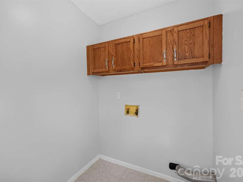 2923 Dogwood Drive, Claremont, NC 28610.  MLS# CAR4418731, YatesRealty ID 47349. 