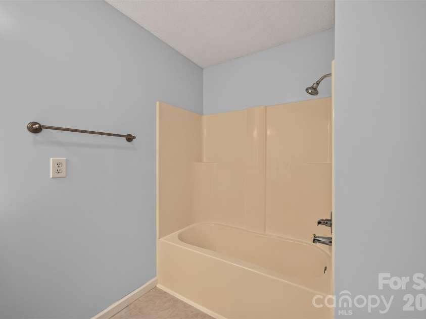 2923 Dogwood Drive, Claremont, NC 28610.  MLS# CAR4418731, YatesRealty ID 47349. 