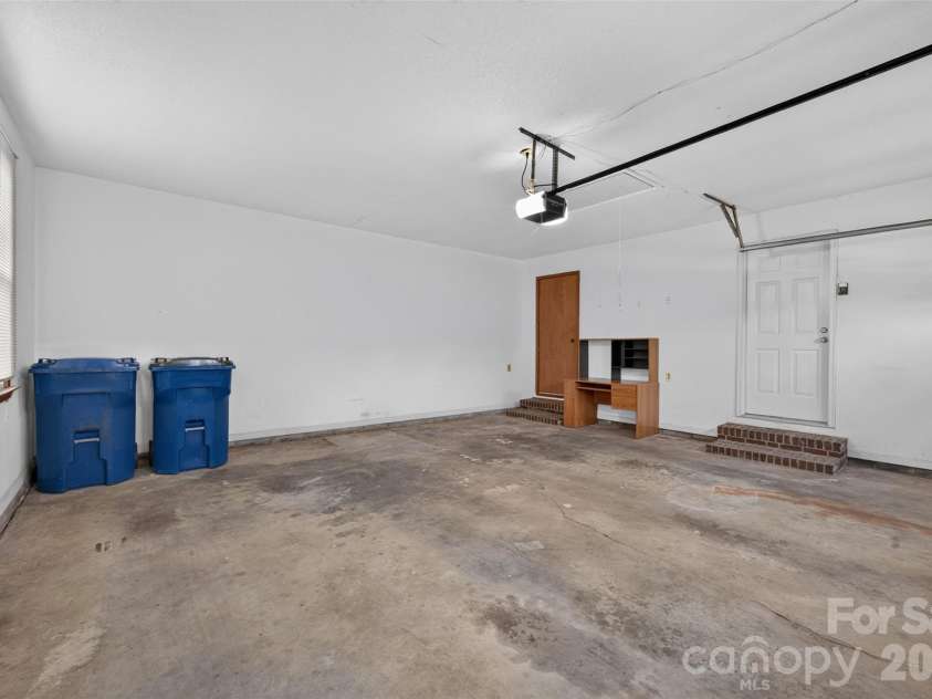 2923 Dogwood Drive, Claremont, NC 28610.  MLS# CAR4418731, YatesRealty ID 47349. 
