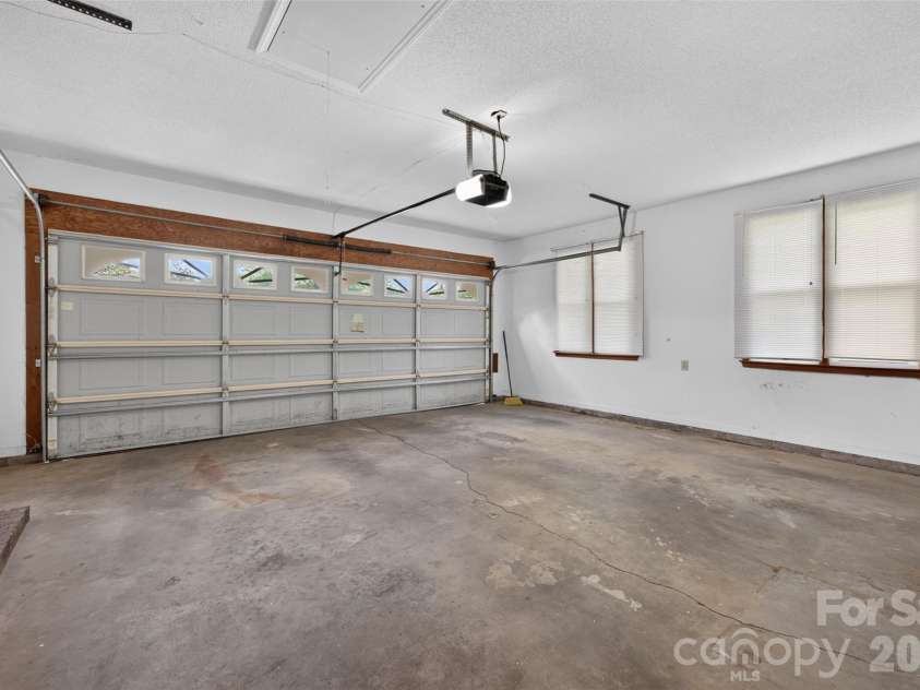 2923 Dogwood Drive, Claremont, NC 28610.  MLS# CAR4418731, YatesRealty ID 47349. 