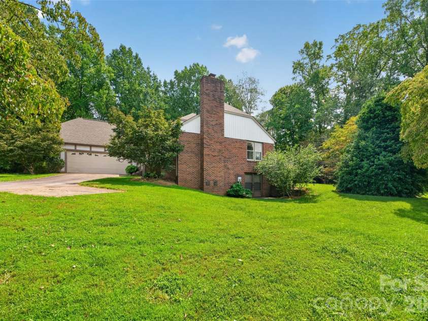 2923 Dogwood Drive, Claremont, NC 28610.  MLS# CAR4418731, YatesRealty ID 47349. 