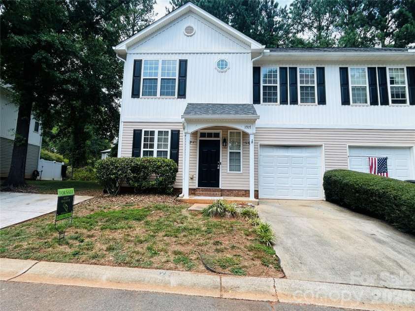 1917 Bellflower Drive, Fort Mill, SC 29715.  MLS# CAR4418356, YatesRealty ID 47351. 