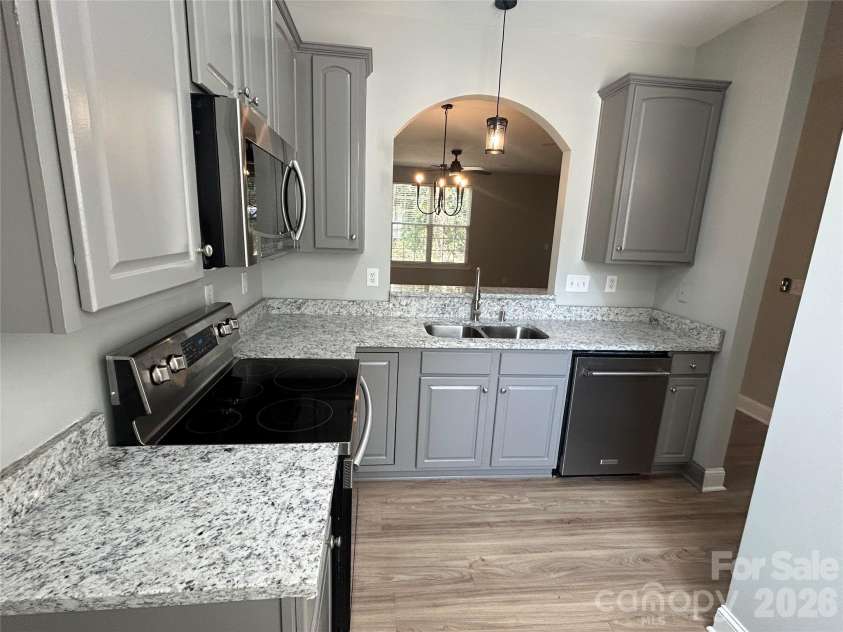 1917 Bellflower Drive, Fort Mill, SC 29715.  MLS# CAR4418356, YatesRealty ID 47351. 