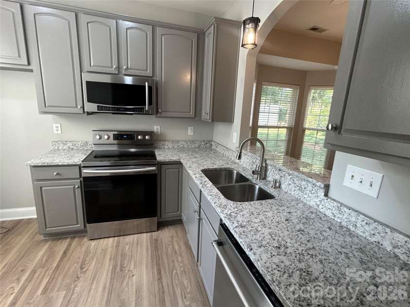 1917 Bellflower Drive, Fort Mill, SC 29715.  MLS# CAR4418356, YatesRealty ID 47351. 