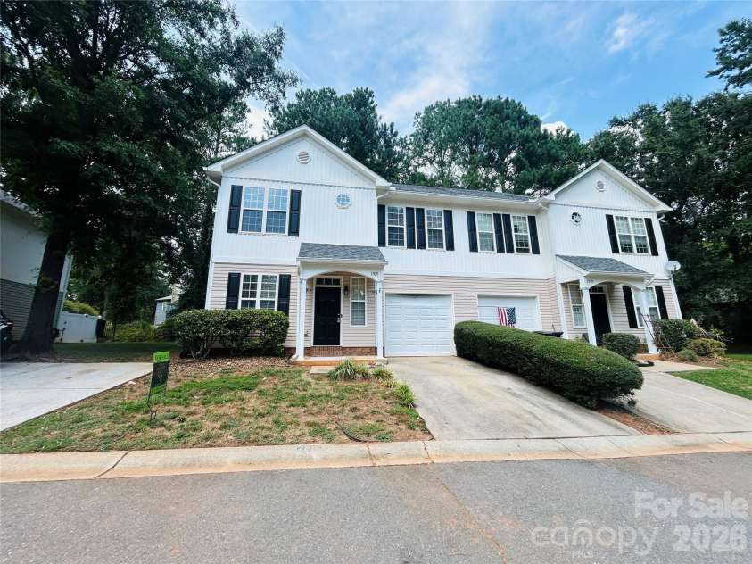 1917 Bellflower Drive, Fort Mill, SC 29715.  MLS# CAR4418356, YatesRealty ID 47351. 